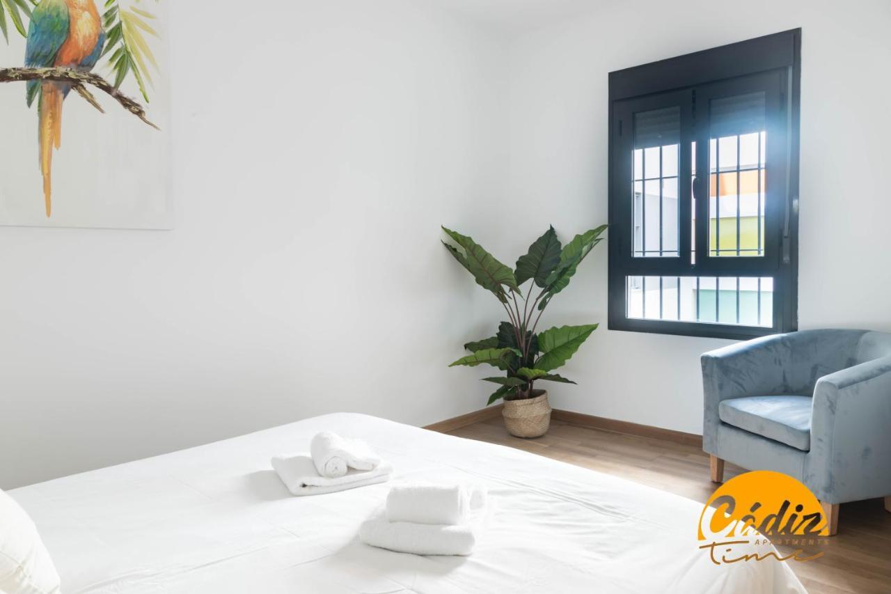 Corazon Del Mar - Free Parking By Time Cadiz